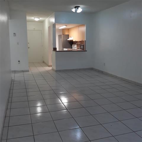 $2200 : EXCELLENT APARTMENT FOR RENT image 5