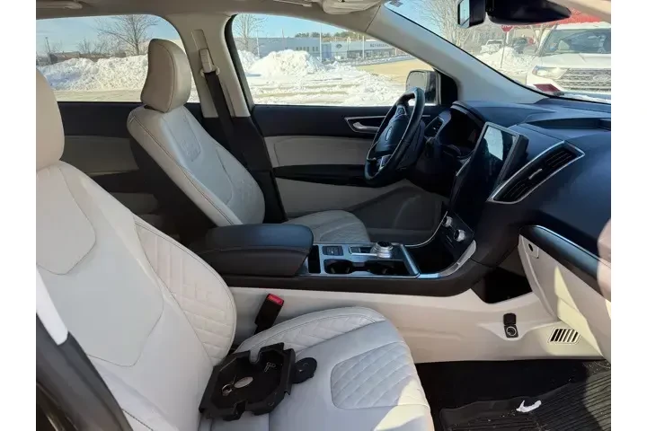 $26591 : Ford Edge 2023 AWD Titanium image 4