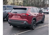$23870 : Toyota RAV4 2023 LE 4dr SUV thumbnail