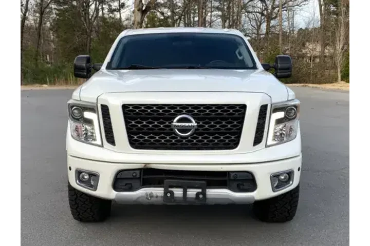 $28900 : 2018 TITAN SV image 3