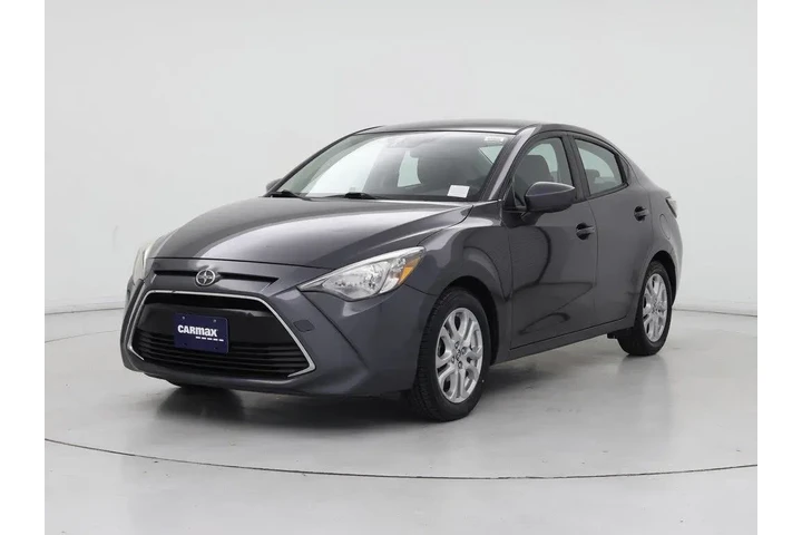 $13998 : Scion iA 2016 4dr Sedan 6A image 4