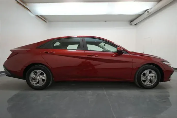 $20795 : Hyundai ELANTRA 2025 SE 4dr image 10