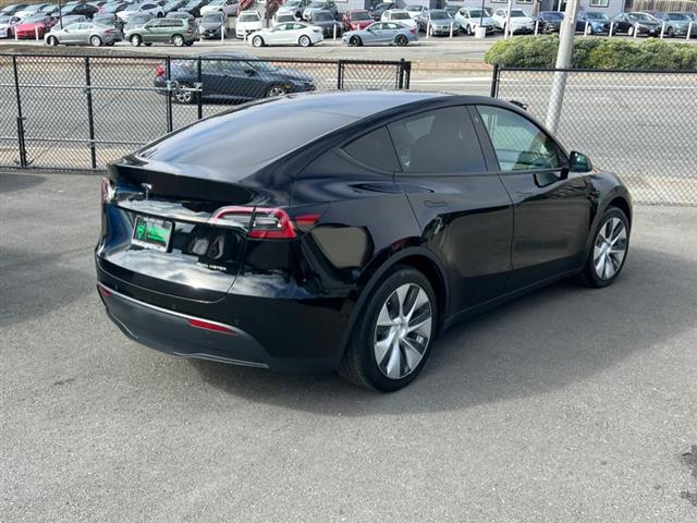 $30900 : Used 2021 Model Y Long Range image 5