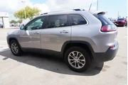 Jeep Cherokee 2019 4x4 Latit thumbnail