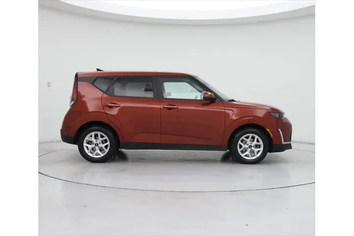 $17998 : Kia Soul 2023 LX 4dr Crossov image 7