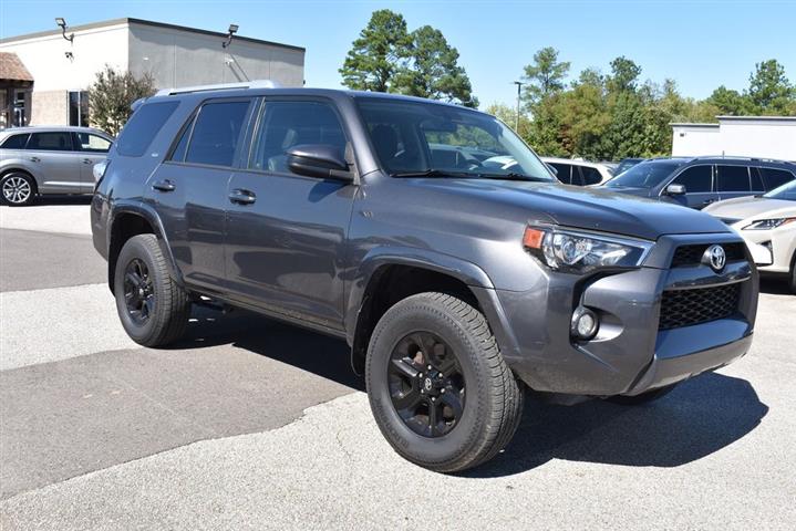 2016 4Runner SR5 Premium image 2