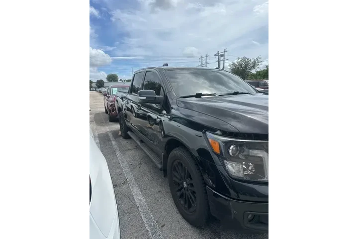 $18990 : Nissan Titan 2019 4x2 S 4dr image 3