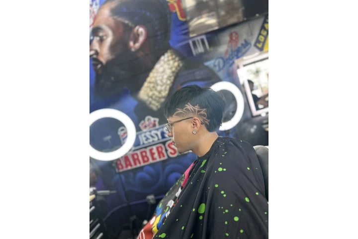 Busco barberos Barbers Wanted image 2