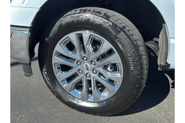 $58997 : 2025 F-150 LARIAT image 5