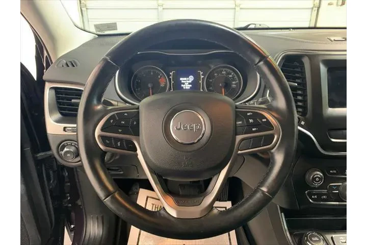 $21990 : Jeep Cherokee 2021 4x4 Latit image 7