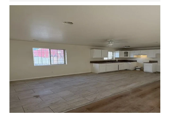 $2800 : 3 rec 2 banos calle Western image 2