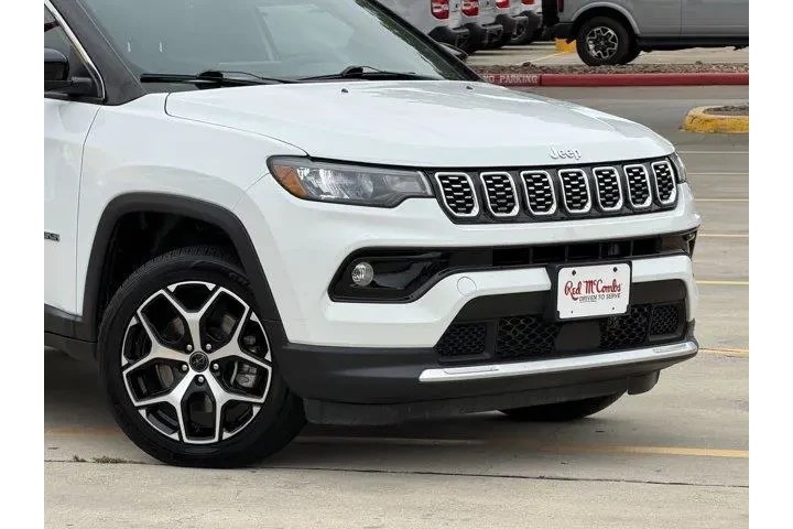 $25874 : Jeep Compass 2025 4x4 Limite image 2