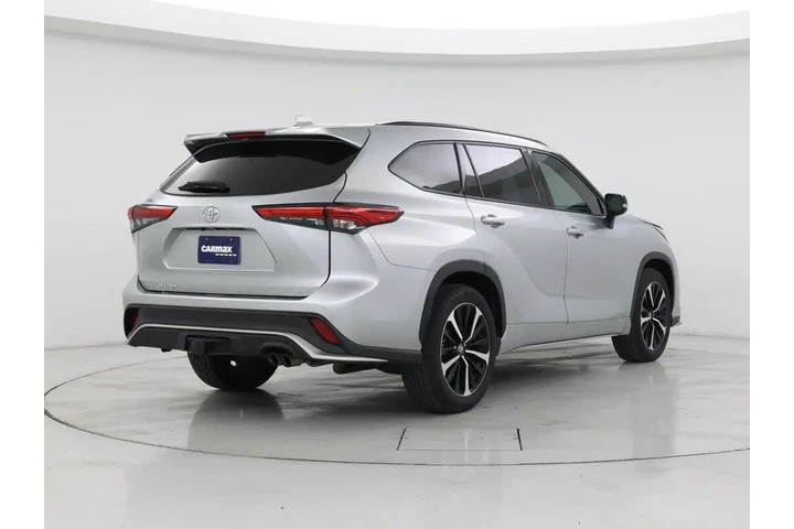 $31998 : Toyota Highlander 2021 XSE 4 image 8