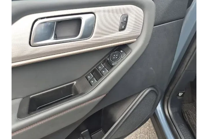 $36353 : Ford Explorer 2025 Active 4d image 8