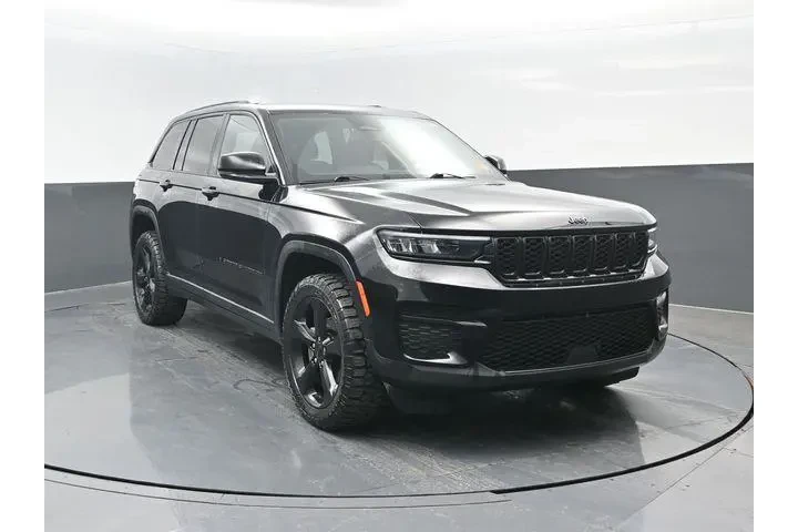 $26400 : Jeep Grand Cherokee 2023 4x4 image 2