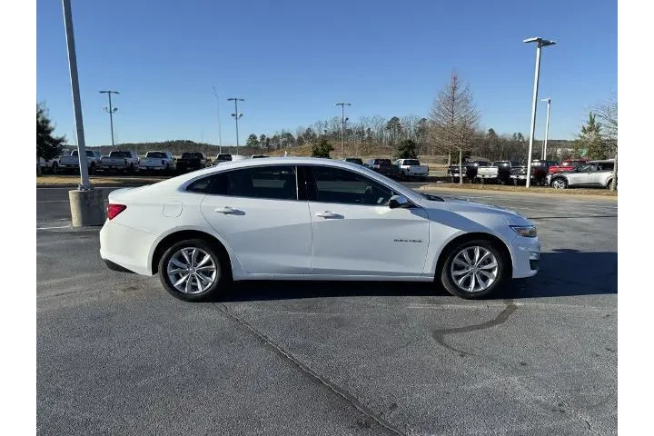 $19352 : Chevrolet Malibu 2024 LT 4dr image 9