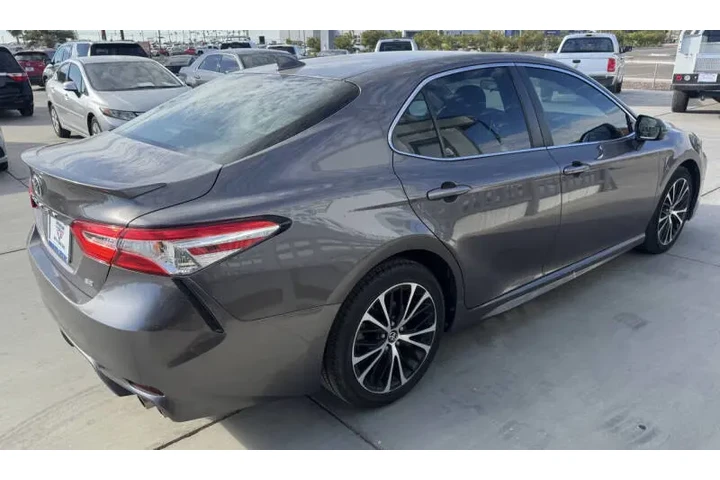 $22995 : 2020 Camry image 3