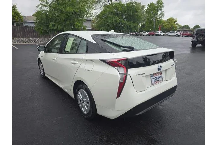 $19995 : Toyota Prius 2017 Two 4dr Ha image 5