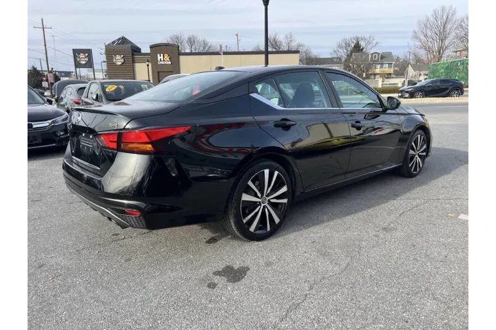 $11900 : 2020 Altima 2.5 SR image 5