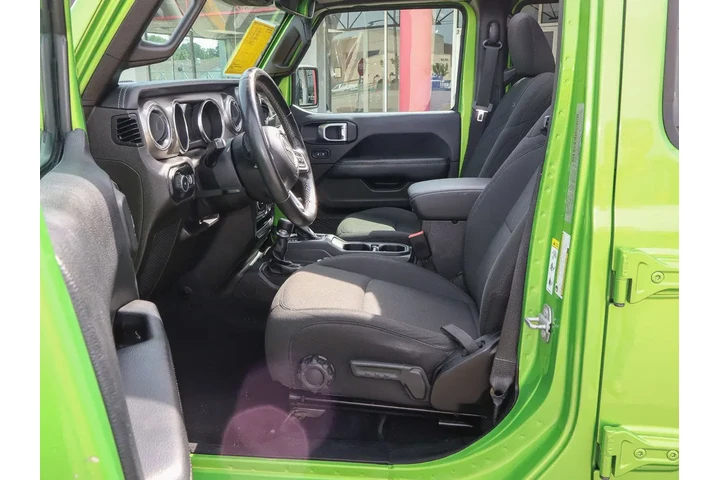 $29587 : 2019 Wrangler Unlimited Sahar image 7