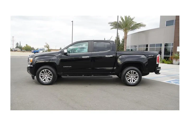$22700 : 2017 Canyon 4WD SLT image 9