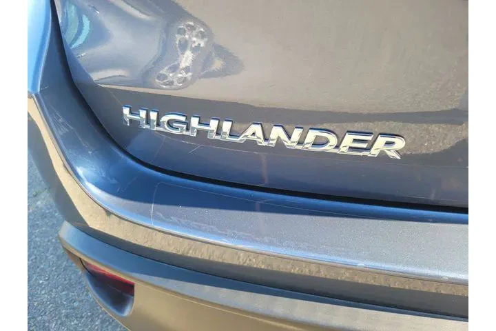 $27232 : Toyota Highlander 2019 AWD S image 7