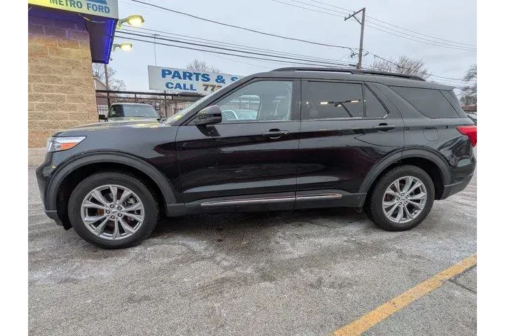 $31888 : Ford Explorer 2023 AWD XLT 4 image 6