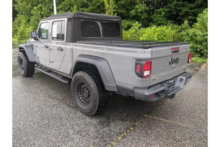 $25500 : Jeep Gladiator 2020 4x4 Spor image 6
