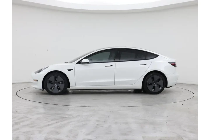 $28998 : Tesla Model 3 2022 AWD Long image 3