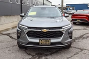 $22087 : 2025 Trax FWD 4dr LT thumbnail