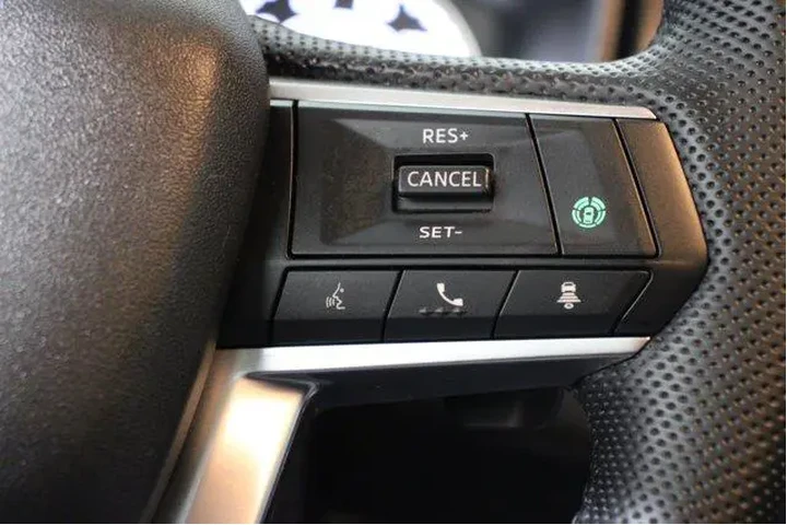 $25998 : Mitsubishi Outlander 2023 SE image 10