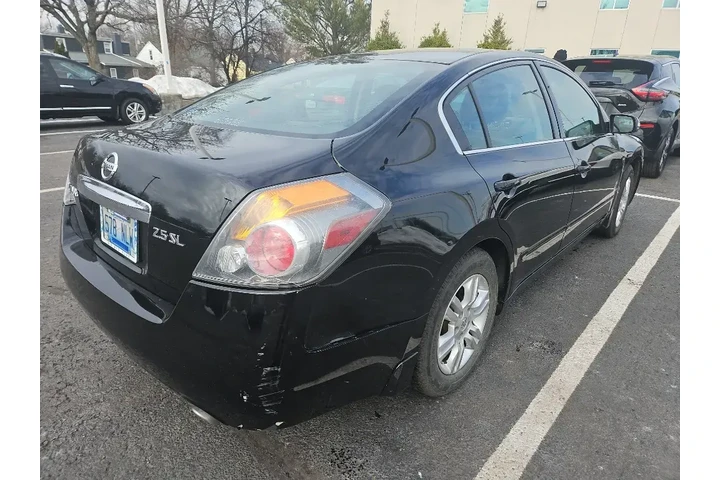 $4949 : Nissan Altima 2012 2.5 4dr S image 5