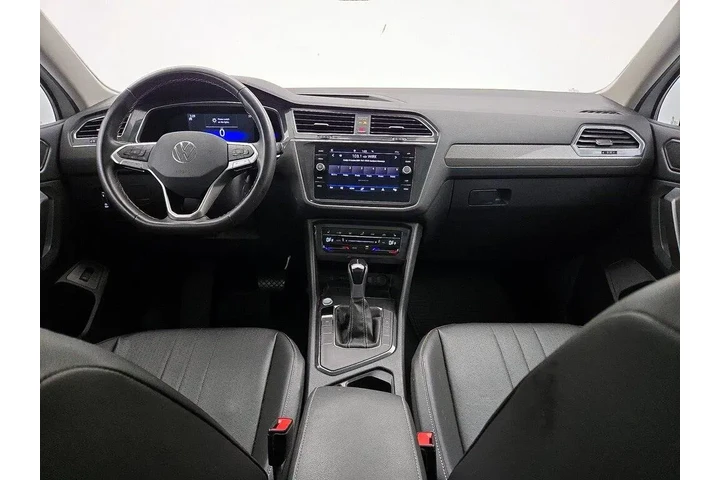 $19998 : Volkswagen Tiguan 2022 SE 4d image 9