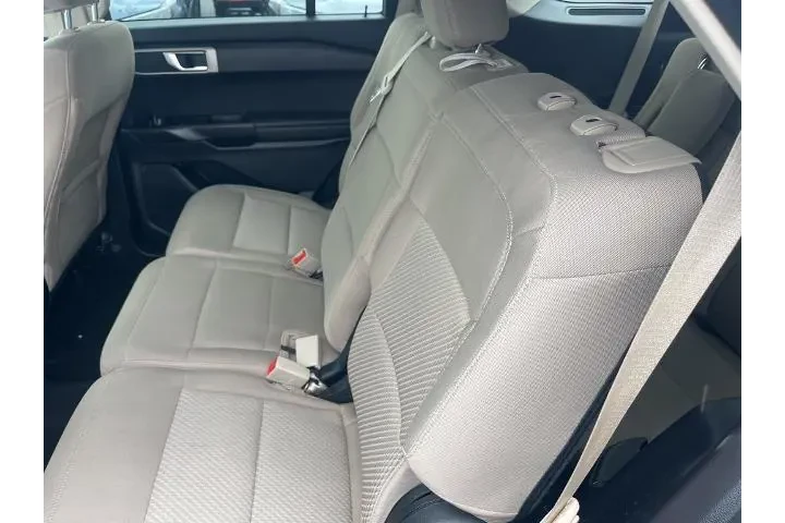 $18290 : Ford Explorer 2021 Base 4dr image 10