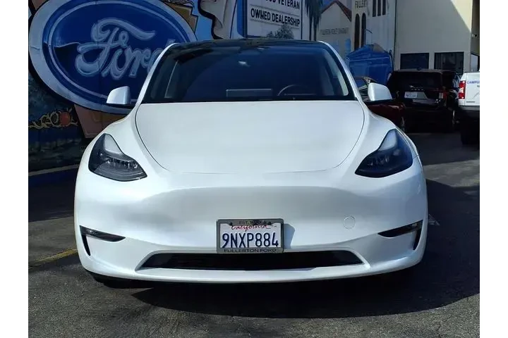 $38999 : Tesla Model Y 2024 AWD Long image 2