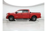 $27998 : Nissan Titan 2022 4x4 S 4dr thumbnail