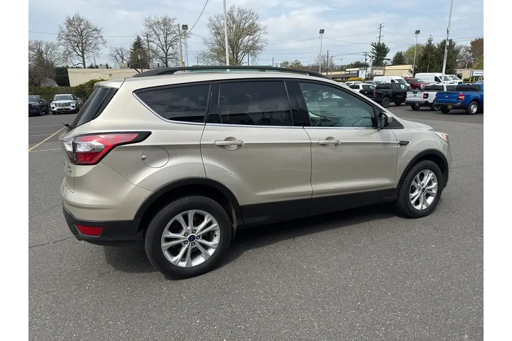 $11995 : Ford Escape 2017 AWD SE 4dr image 4