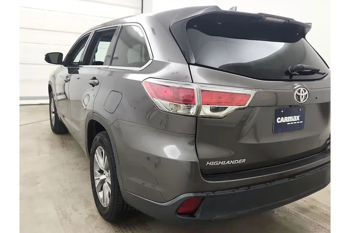 $19998 : Toyota Highlander 2015 LE 4d image 7