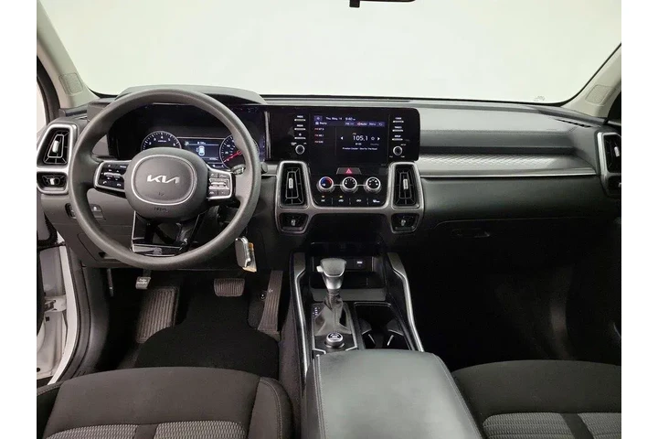 $23998 : Kia Sorento 2023 LX 4dr SUV image 9
