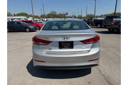 $7980 : 2017 Elantra SE 2.0L Auto (Al thumbnail