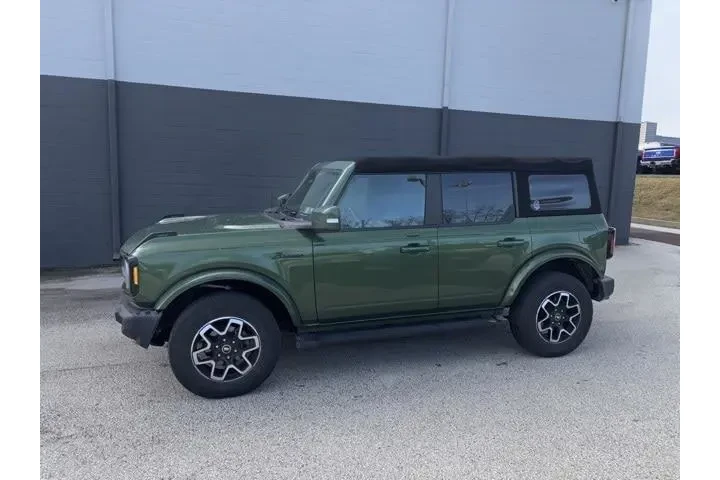 $37700 : Ford Bronco 2022 4x4 Outer B image 2