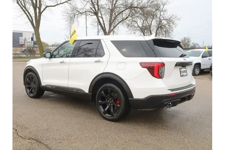 $29877 : Ford Explorer 2021 AWD ST 4d image 10