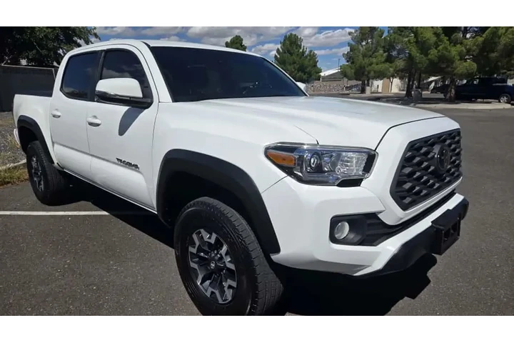 2021 TOYOTA TACOMA DOUBLE CAB image 2