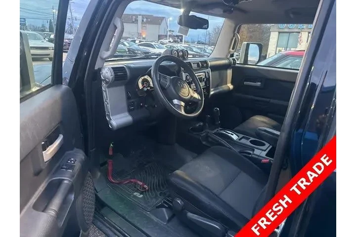 $23487 : Toyota FJ Cruiser 2014 4x4 4 image 7