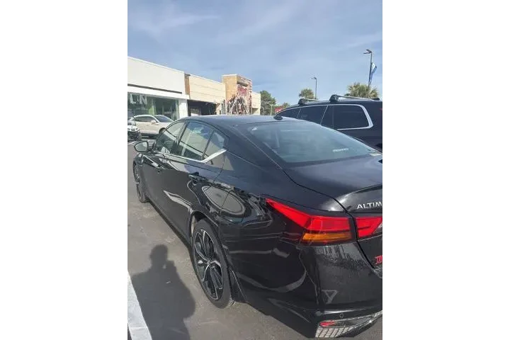 $22935 : Nissan Altima 2023 AWD 2.5 S image 5