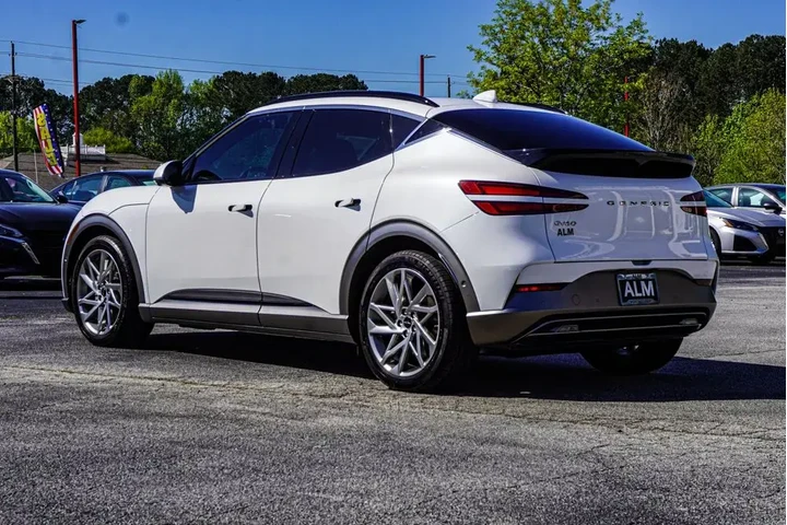 $28460 : Genesis GV60 2023 AWD Advanc image 6