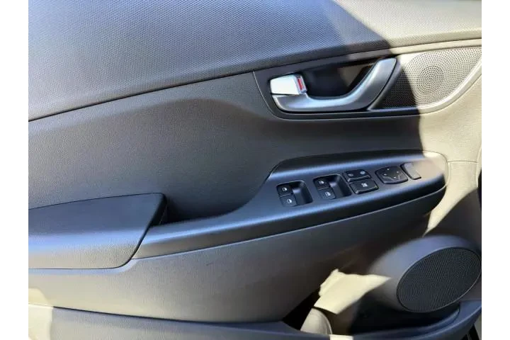 $19999 : Hyundai KONA 2022 AWD SEL 4d image 8