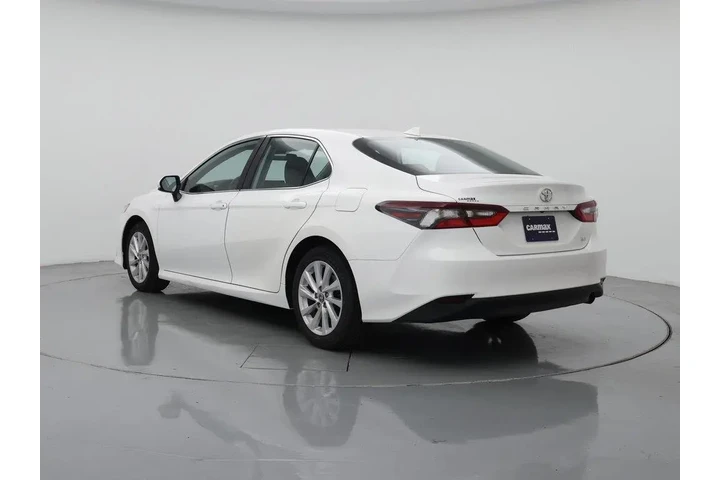 $22998 : Toyota Camry 2024 LE 4dr Sed image 2
