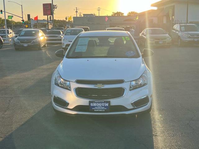 $8995 : 2015 Cruze LS Auto image 3