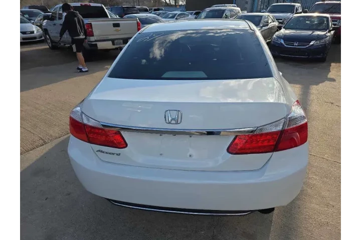 $10500 : 2014 Accord LX image 5